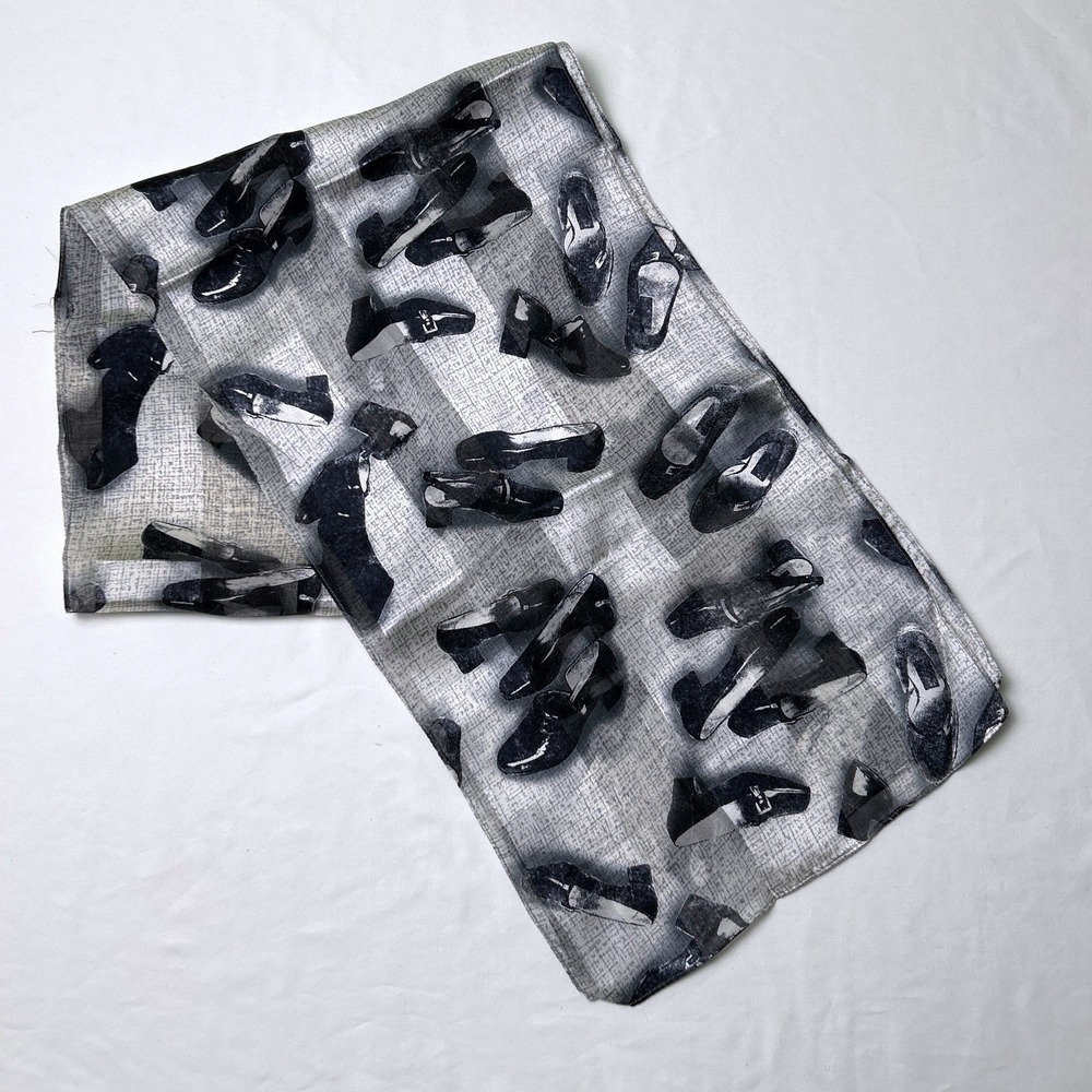 Kenneth Cole Womens Silk Graphic Shoe Print Rectangular Scarf OS Grey Black